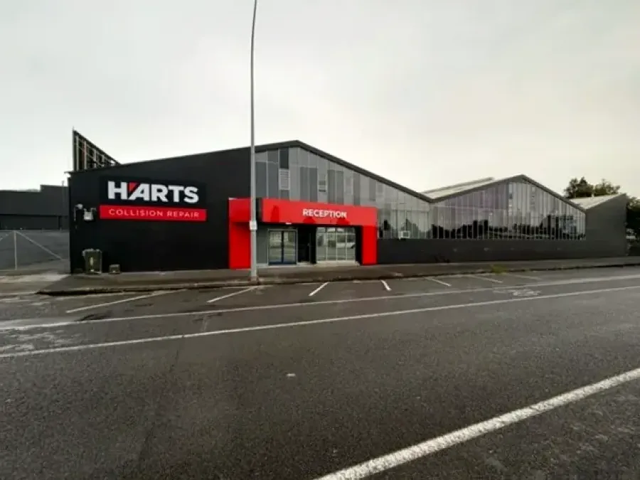 Hart's Body Shop Collision Repair Ltd