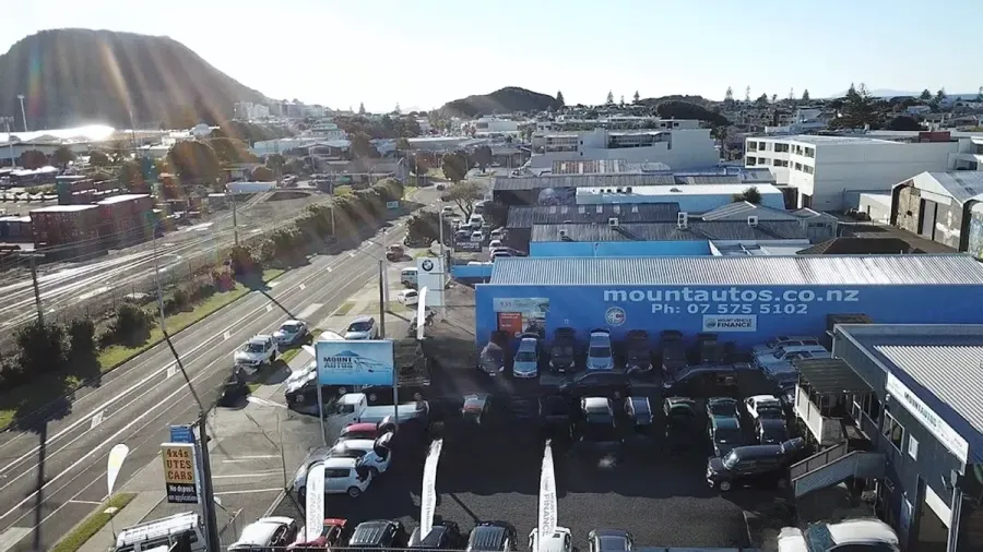 Mount Autos