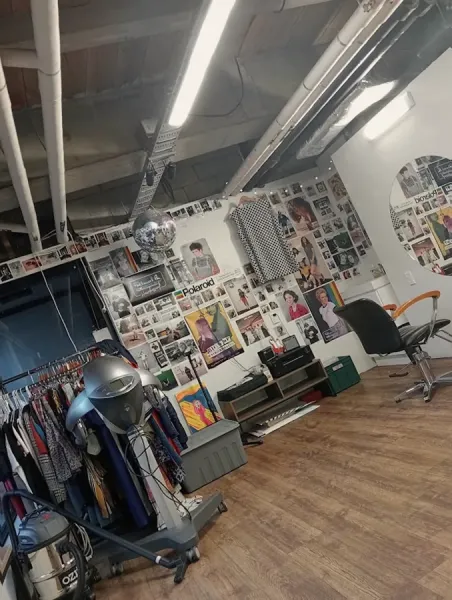 BlowUp Hairdressing