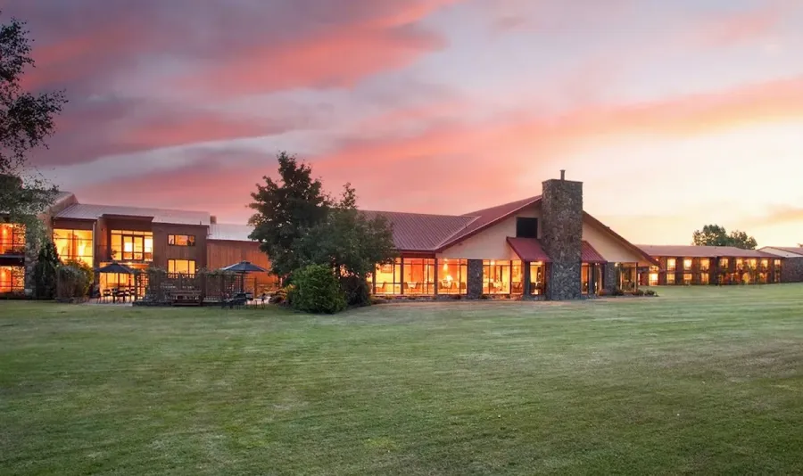 Distinction Mackenzie Country Hotel Twizel