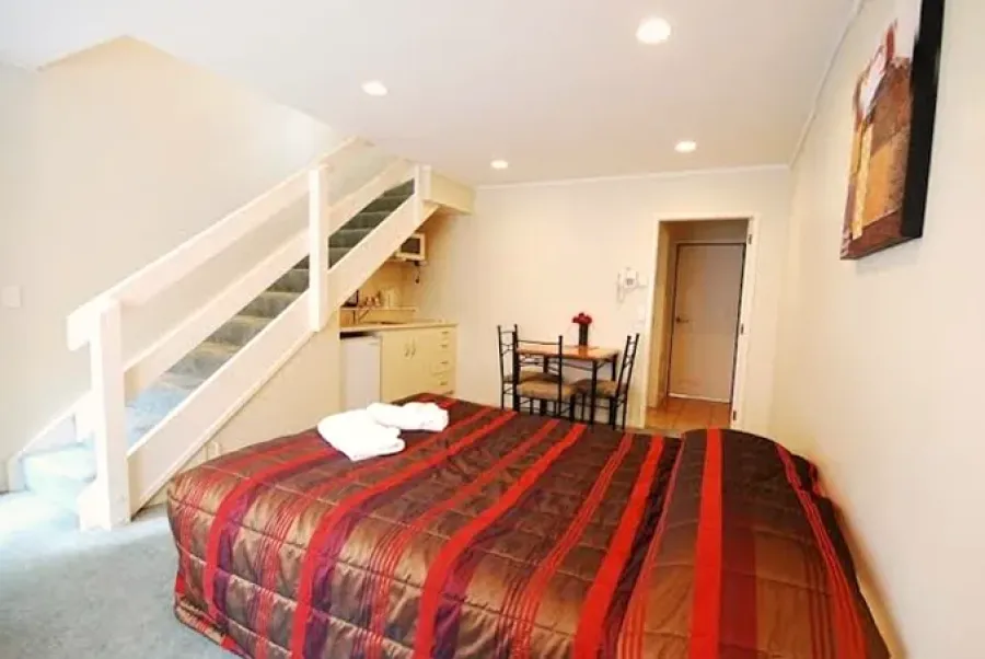 Baden Lodge