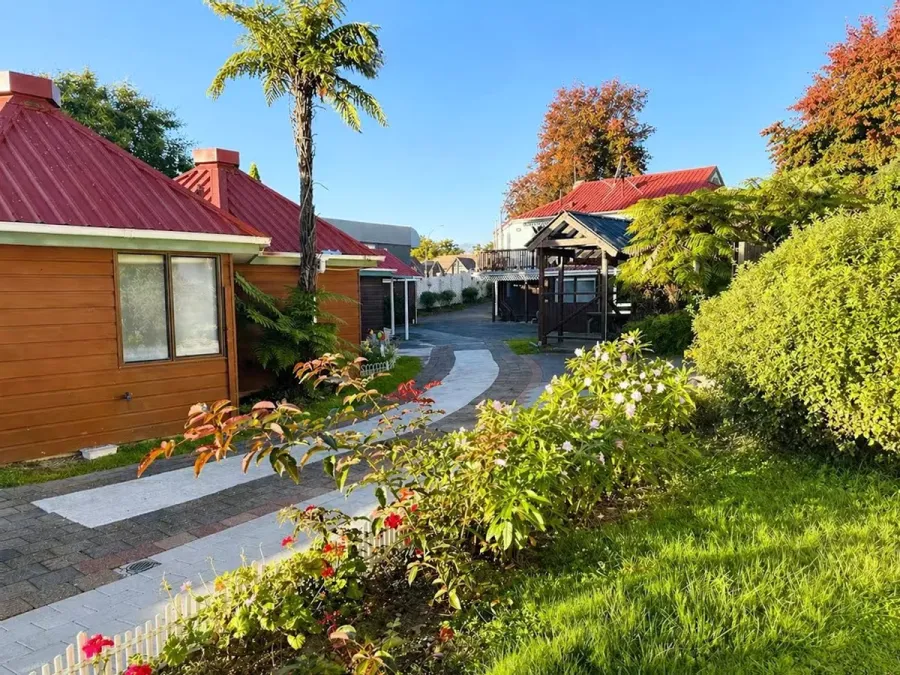 PURE Motel and Guest House hotel