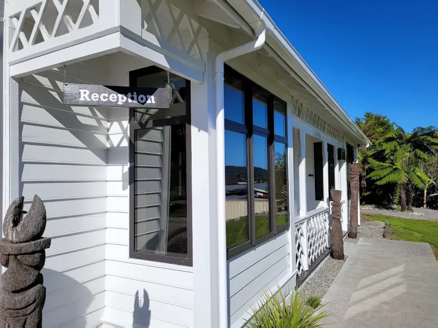 GLENALMOND Historic Homestead & Alpine Country Stay
