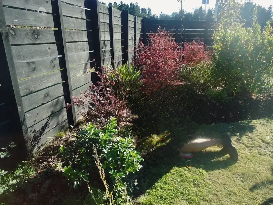 Smiley's Garden Services