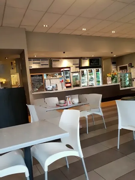 The Pizzabox Cafe