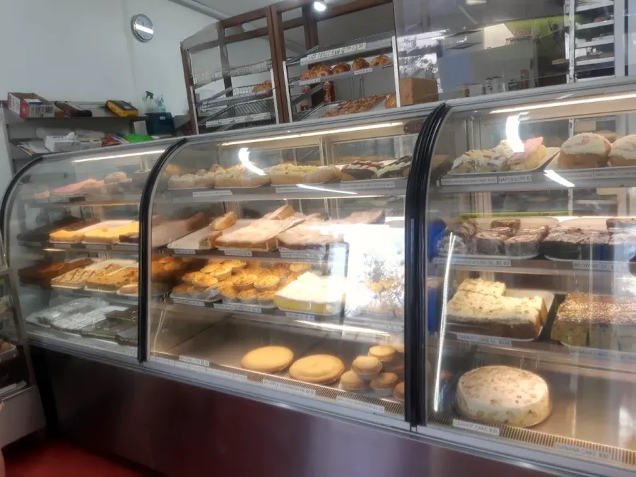 Nice Bakery, Massey