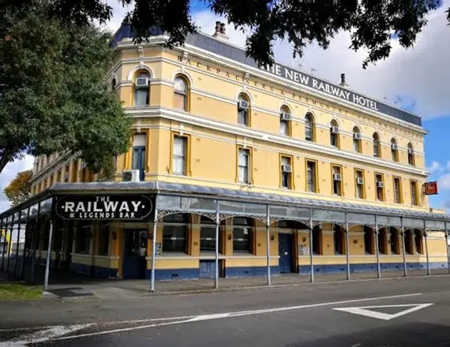 New Railway Hotel Backpackers