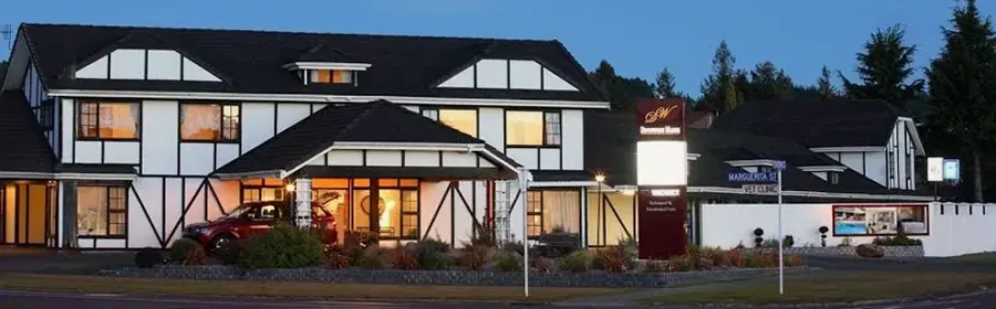 Devonwood Manor Motel