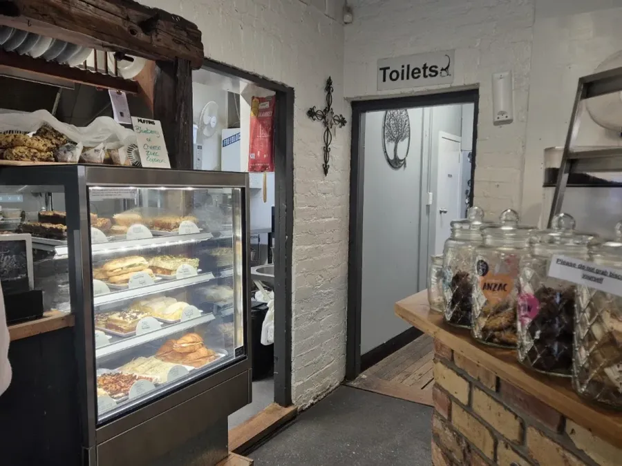Alley Cats Cafe