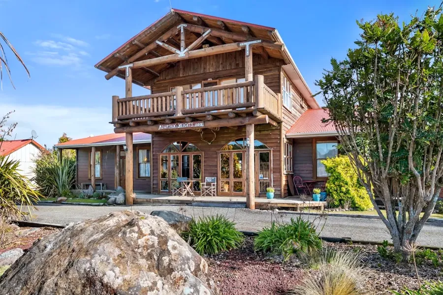Mountain Heights Lodge